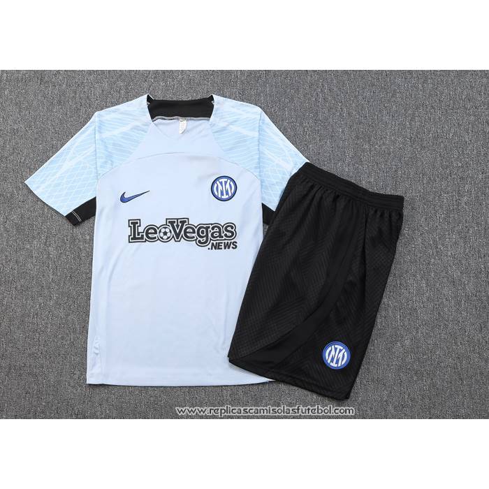 Fato de Treino
 Inter de Milao 
 2023-2024 Manga Curta
 Azul
 - Calcas Curta
